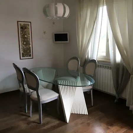 Sea Apartment *